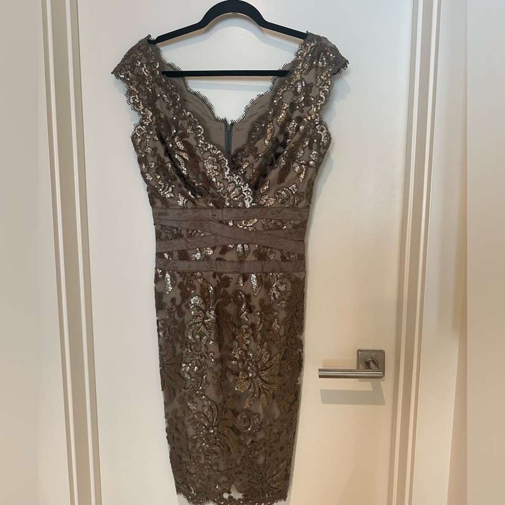 Tadashi Shoji Cocktail Dress Size 6